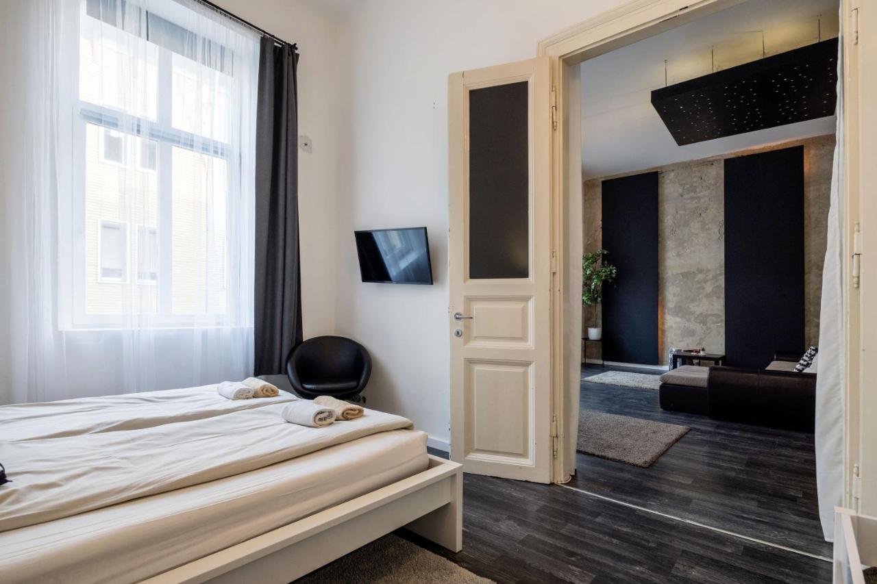 Spacious Apartment Almassy ブダペスト エクステリア 写真