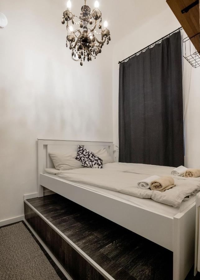 Spacious Apartment Almassy ブダペスト エクステリア 写真